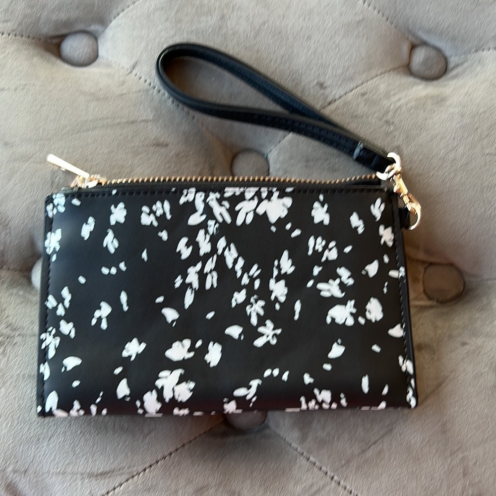 Small wristlet - Picture 2 of 4